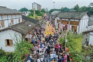 高效！伍德半场11分钟6中4拿到10分4板 正负值+9全队最高